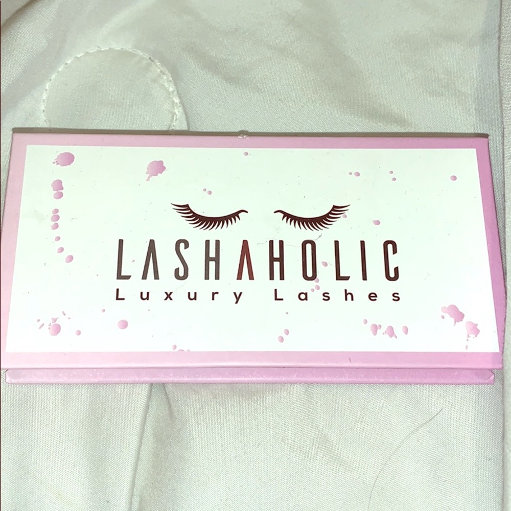 Falsies eye lashes